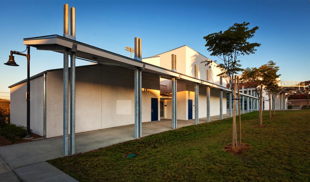 San-Dieguito-Academy-Performing-Arts-Center-4-Covered-Walkway